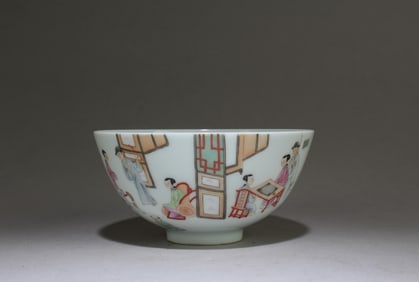 A Fencai Porcelain Bowl