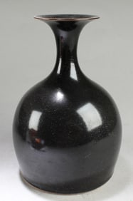 A Chinese Porcelain Vase