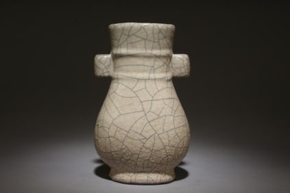 Chinese Geyao Vase