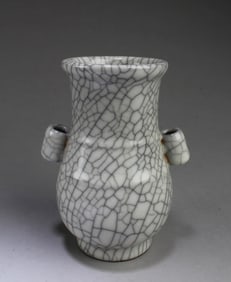 Chinese Geyao Vase