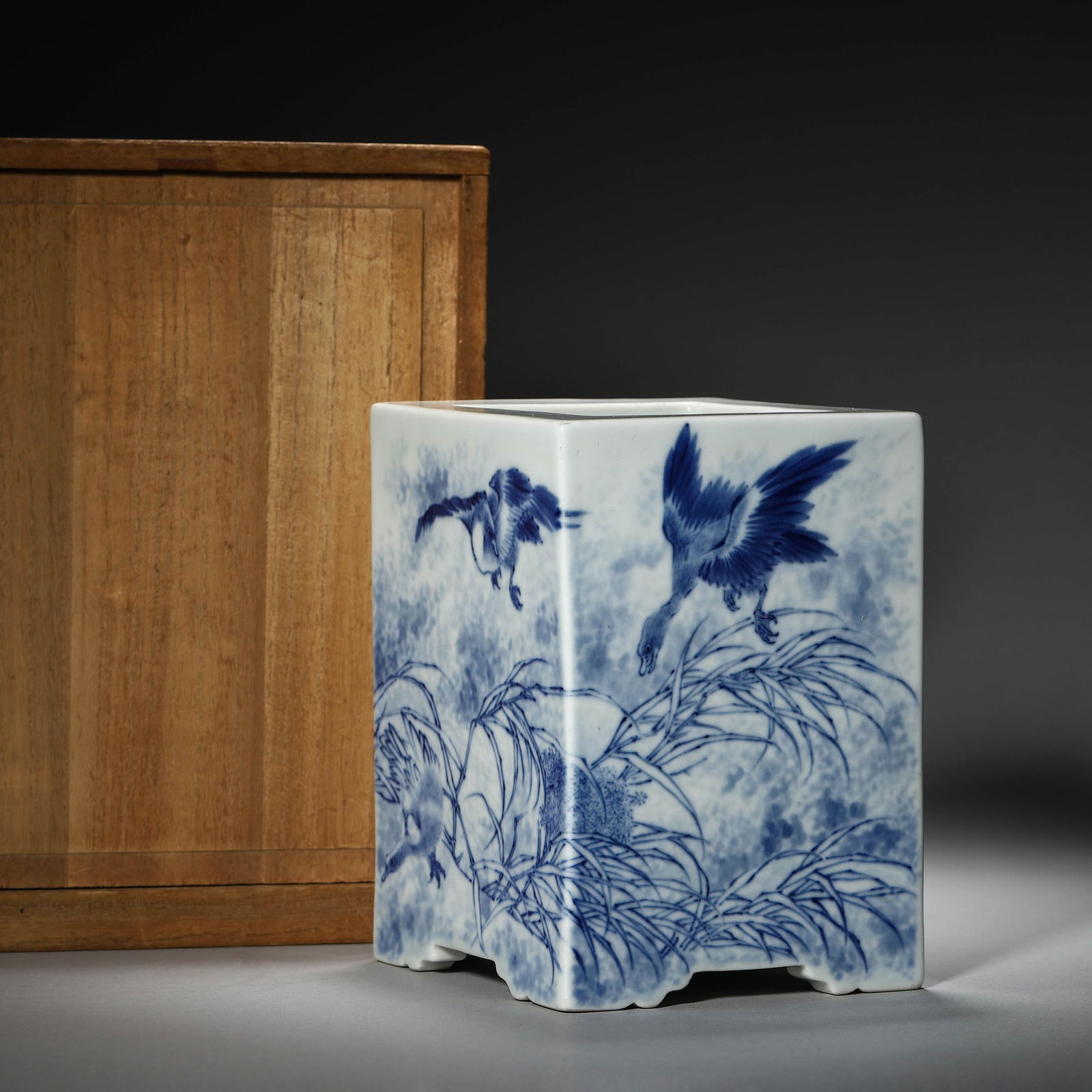 Blue-and-white Brushpot by Wang Bu: Blue-and-white Brushpot by Wang Bu. Length:3.94" Width:3.94" Height:5.51"