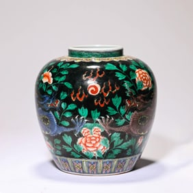 Black-glazed Wucai Glaze Dragon Jar