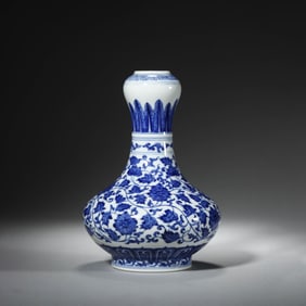 Blue and White Garlic-Head Vase
