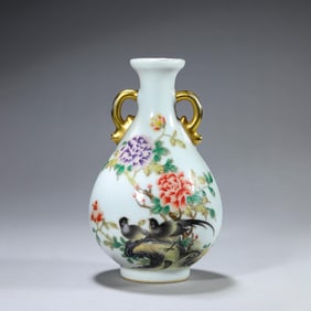 Famille Rose Flower and Bird Yuhuchun