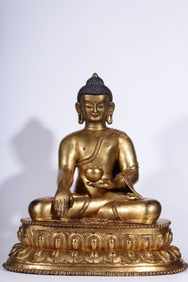 A Gilt Bronze Shakyamuni Statue