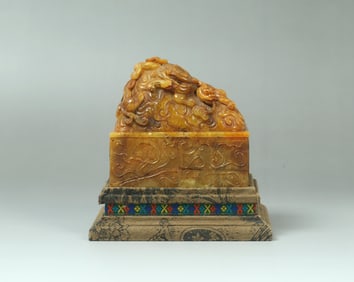 A Carved TianHuang Soapstone Seal