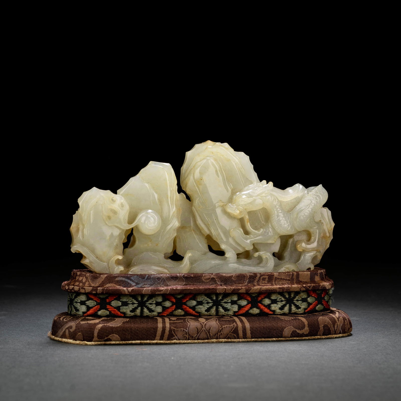 Carved White Jade Dragon Brush Rack (1 of 9)