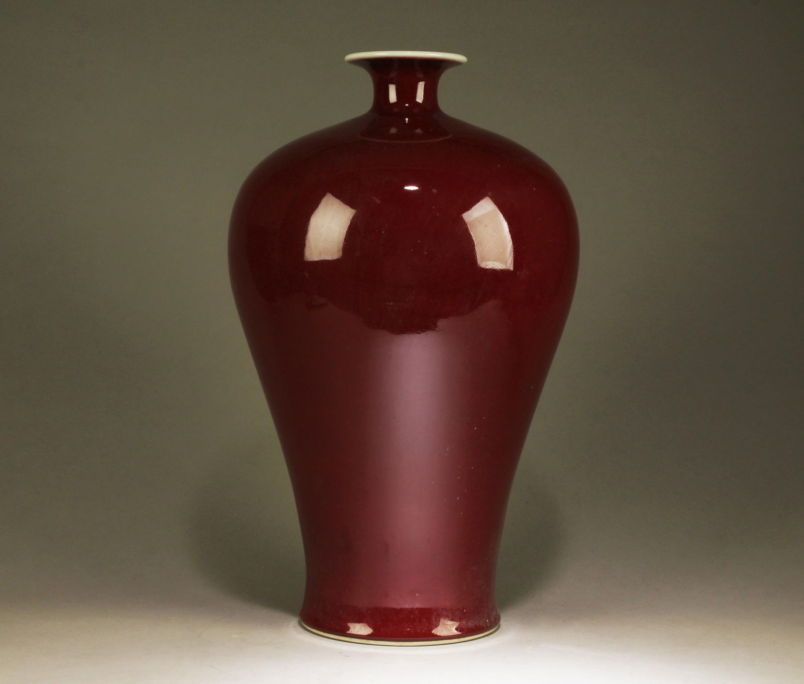 A Red-Glazed Meiping Vase (1 of 5)