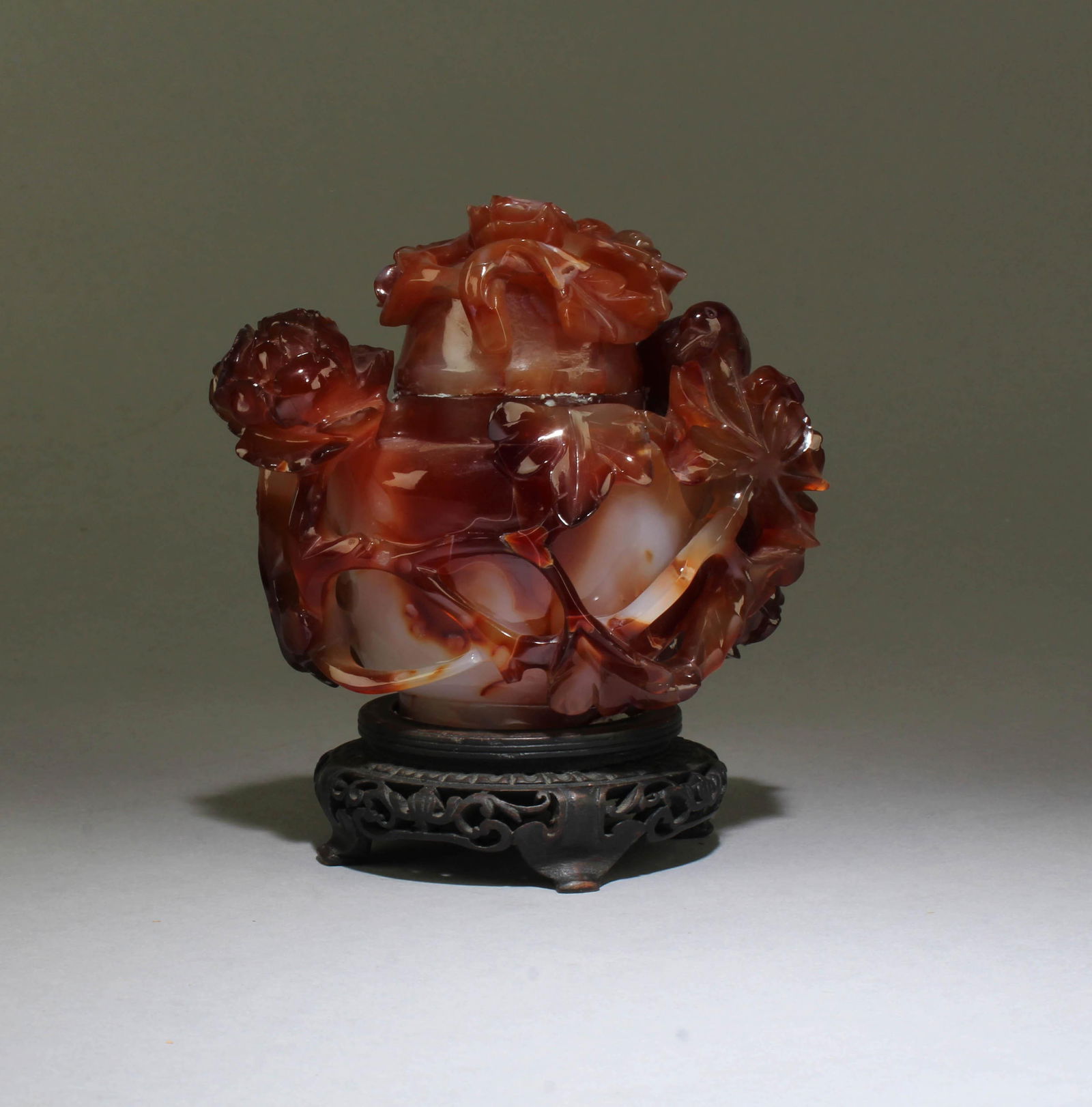 Chinese Carved Agate Container (1 of 7)