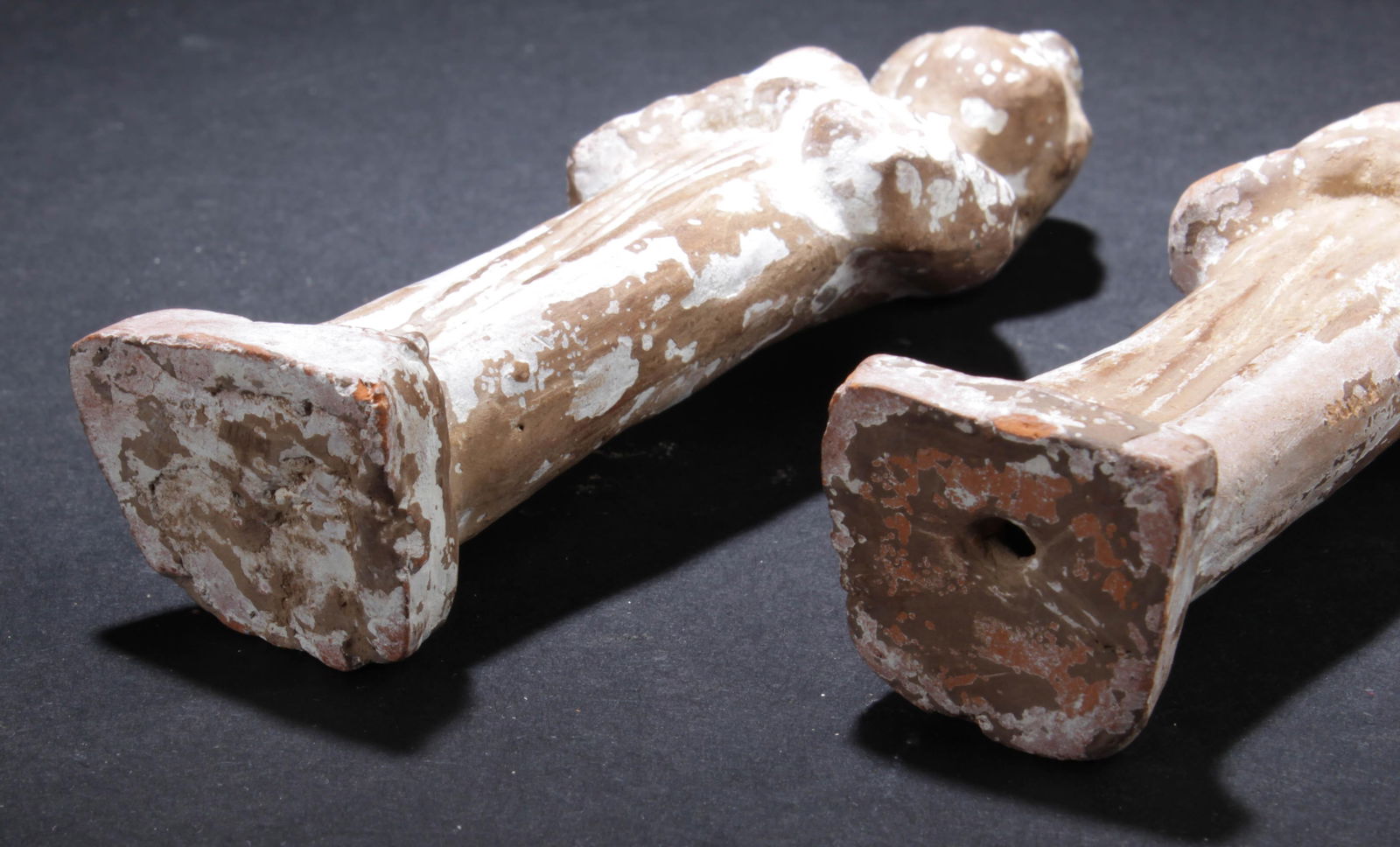 A Set of Two Carved Statues - 3