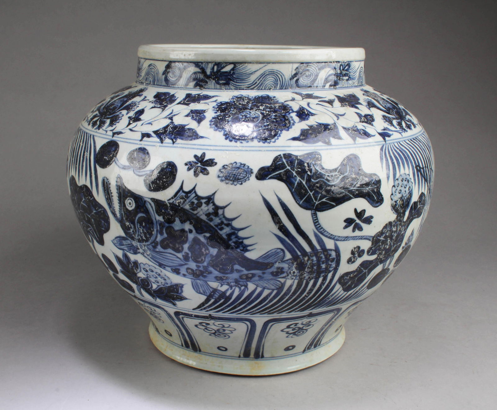 Chinese Blue & White Porcerlain Jar (1 of 5)