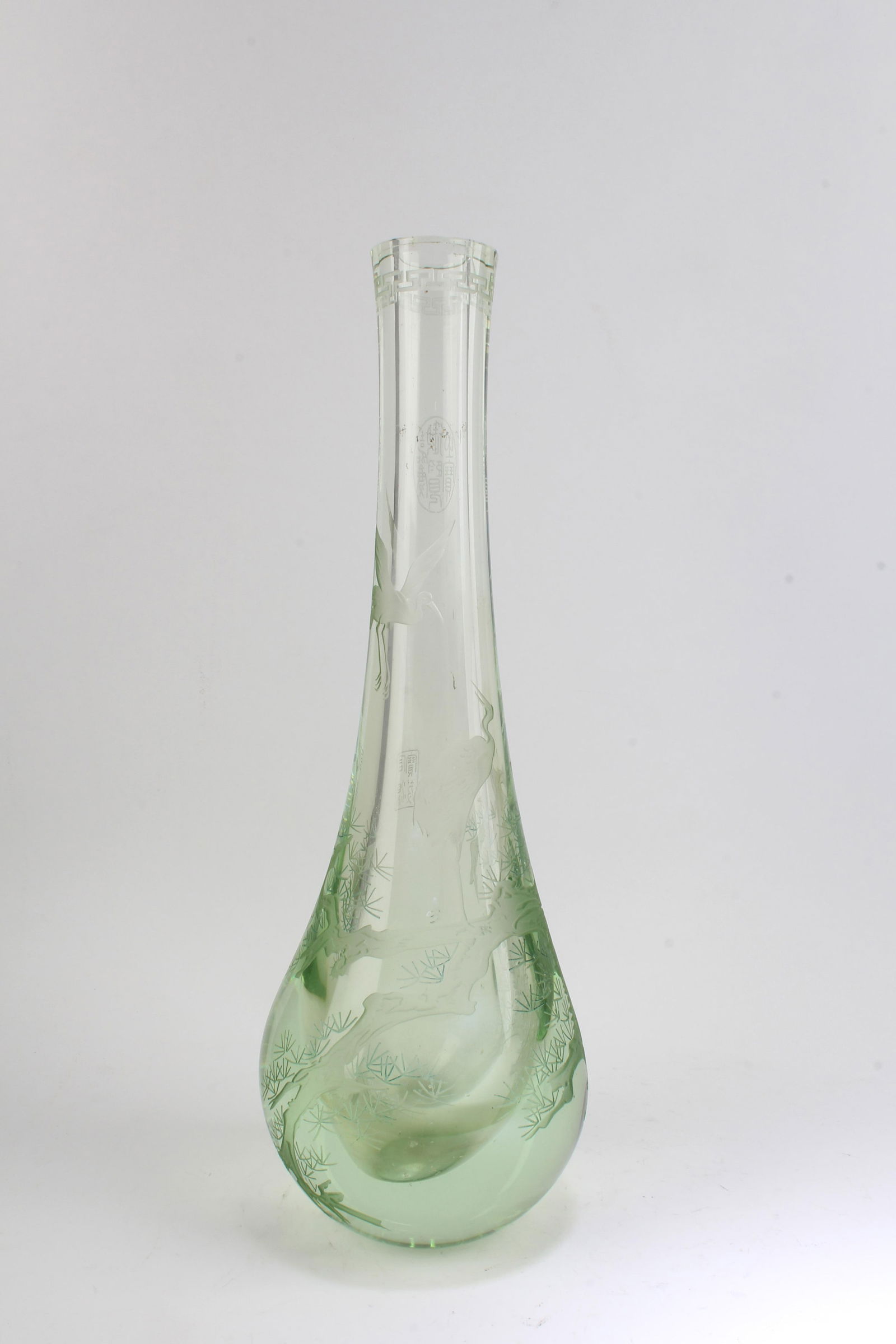 A Carved Glass Vase (1 of 8)