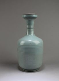 Chinese Ruyao Vase