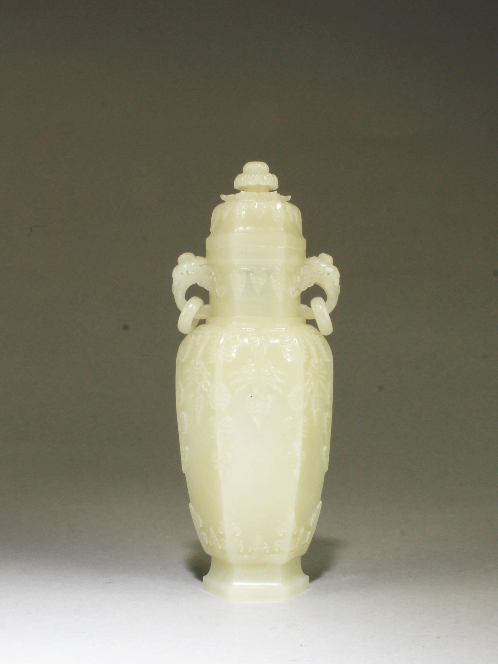 Chinese nephrite Jade Carved Vase (1 of 6)