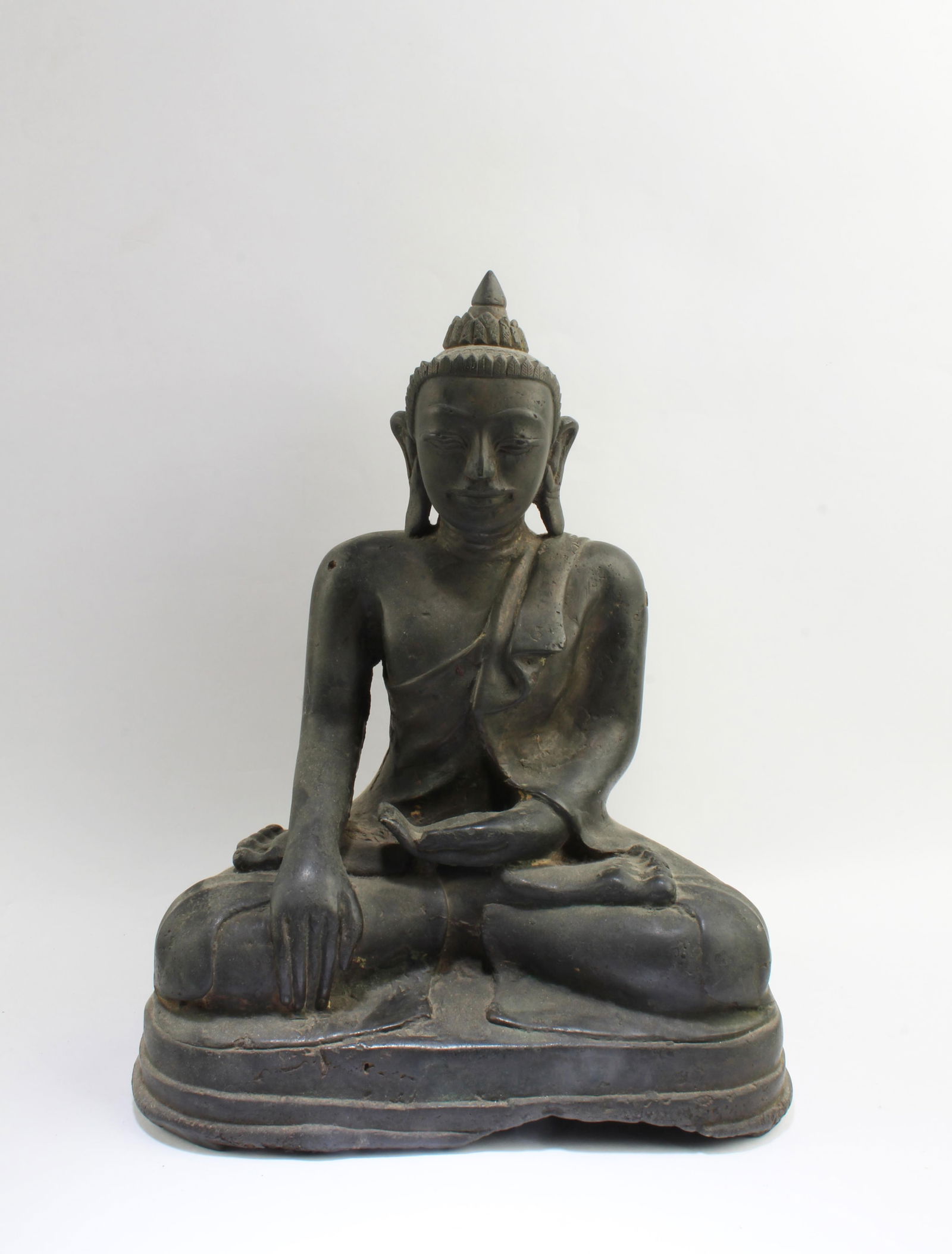 Antique 14th Century Bronze Seated Buddha Statue (1 of 7)
