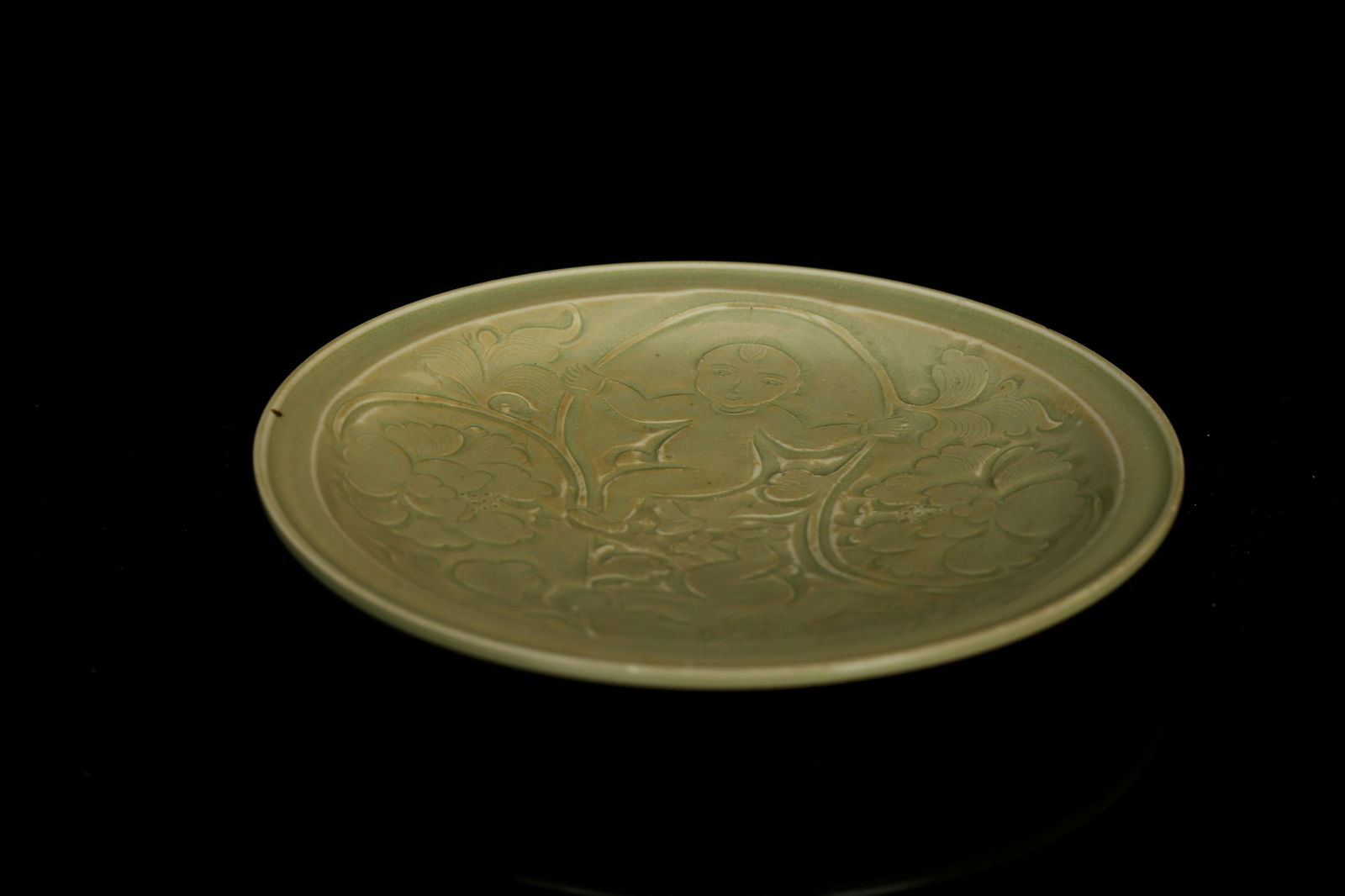 A Yaozhou Plate - 8