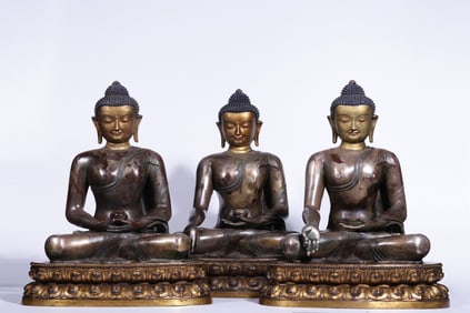 A Gilt Silver Bronze Buddha Statue