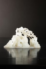 A Hetian White Jade Figure Ornament