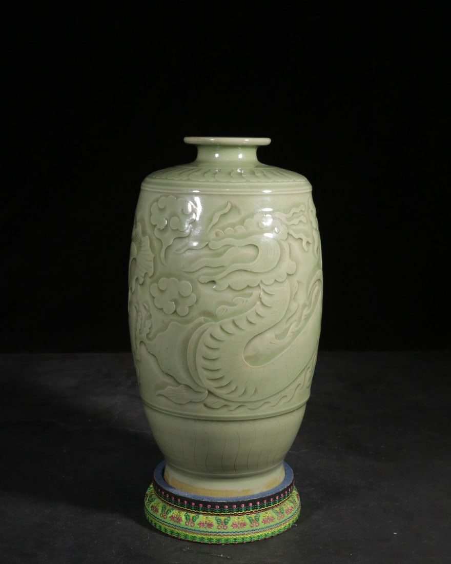 A Yaozhou Ware Vase - 3