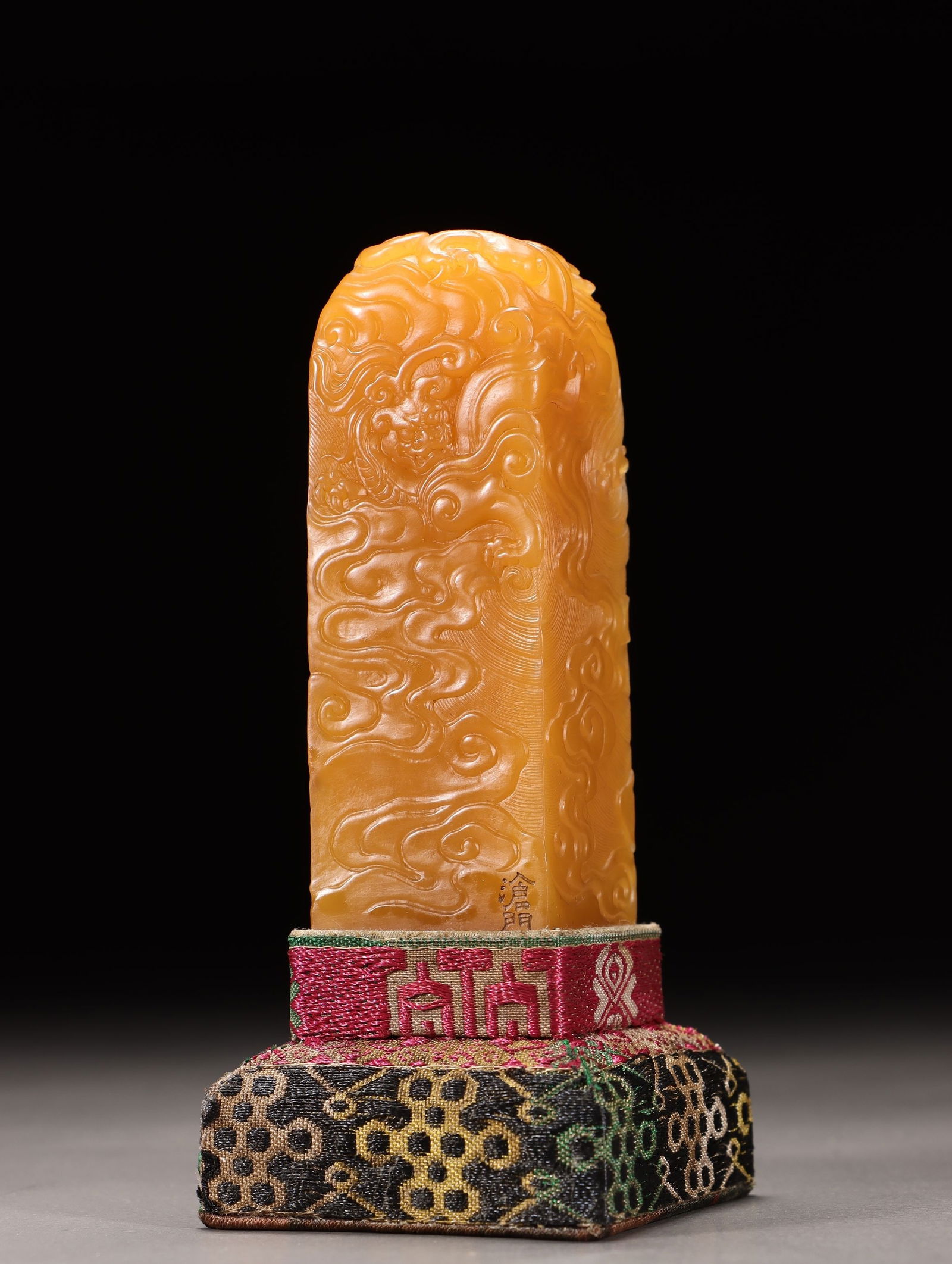 A Shoushan Tianhuang Stone Seal: A Shoushan Tianhuang Stone Seal. Height: 3.11in; Length: 1.10in; Width: 1.10in; Weight: 0.328lb.