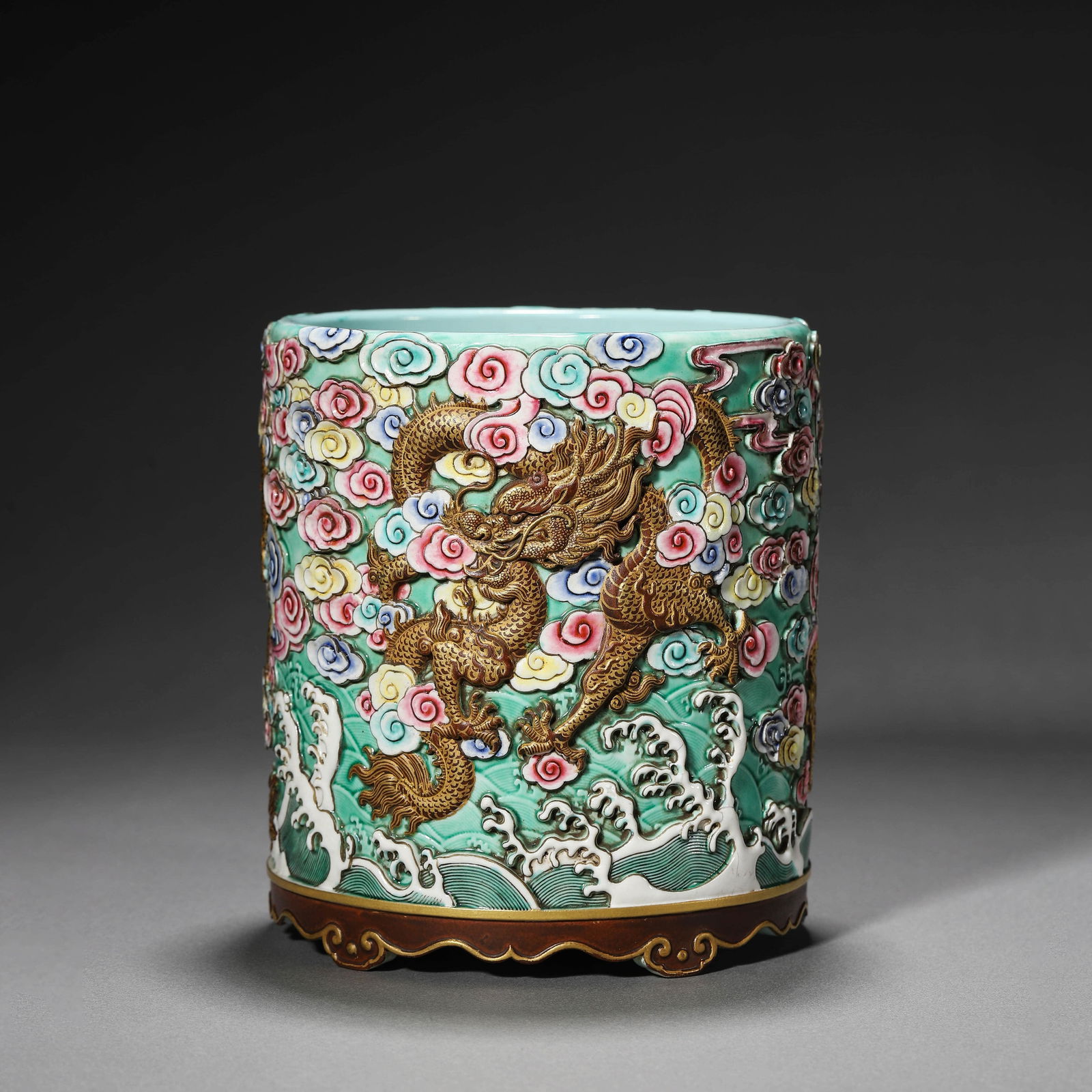 Wucai Glaze Porcelain Cloud and Dragon Brush Pot (1 of 8)