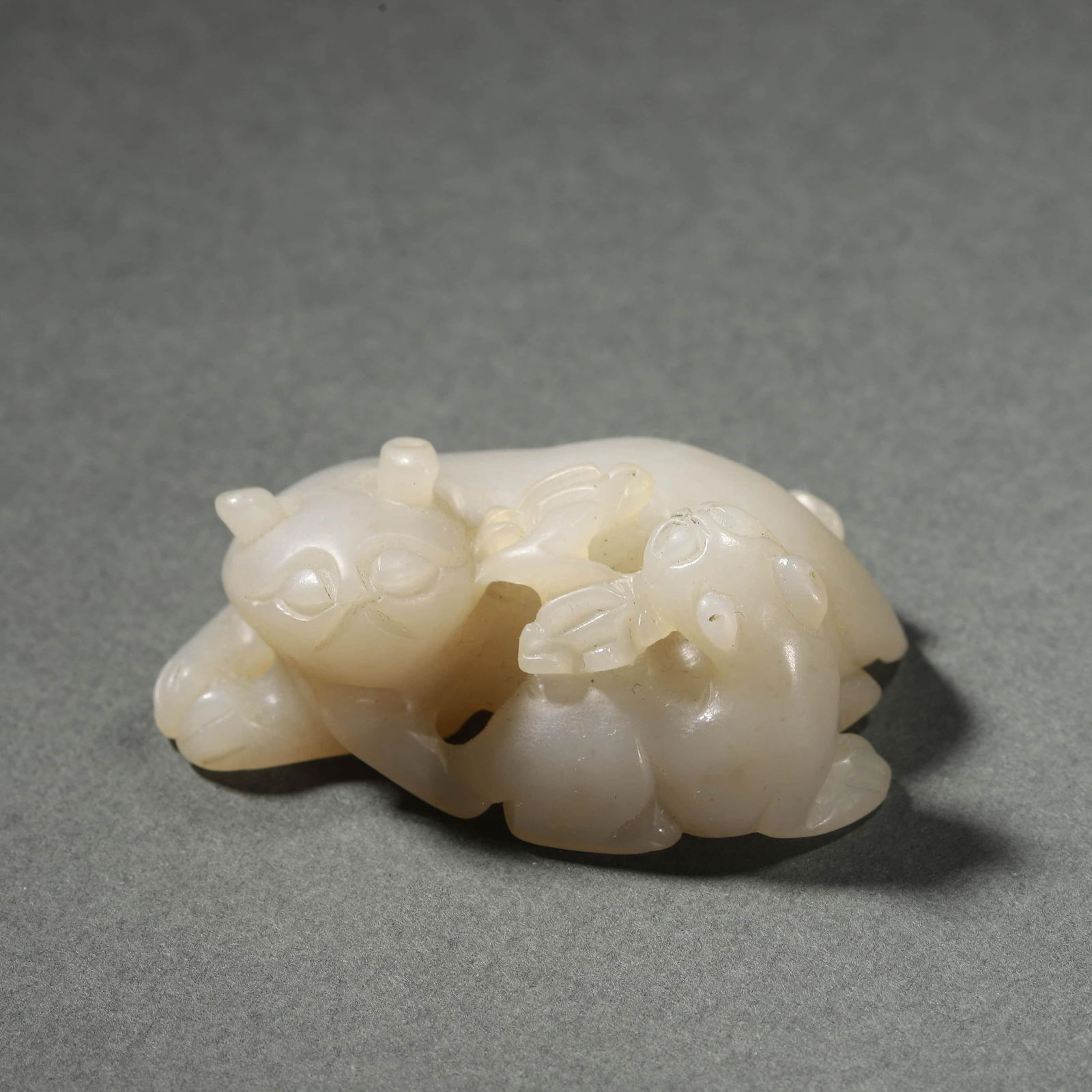Carved jade ornament (1 of 6)
