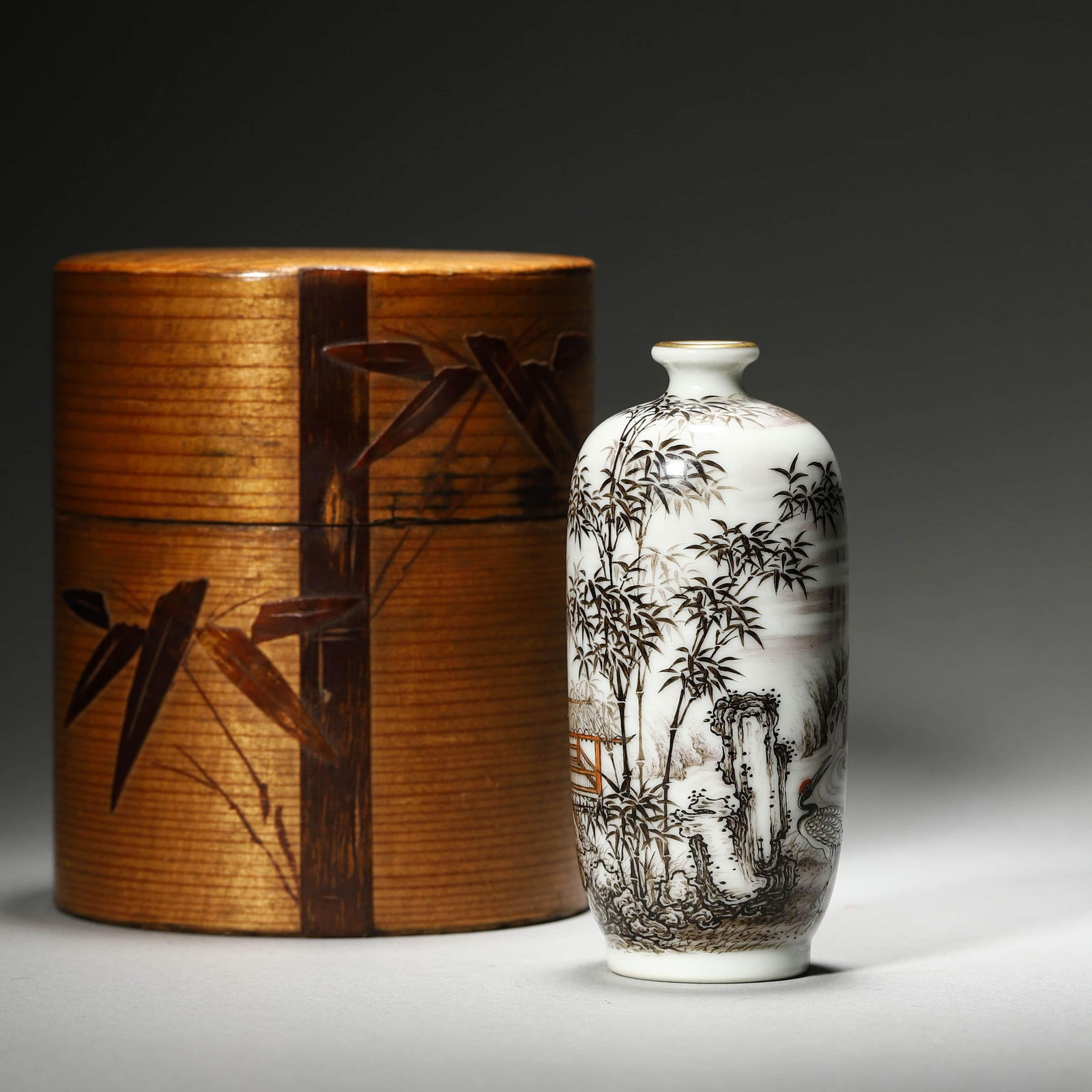 Grisaille Glaze Bamboo Snuff Bottle: Grisaille Glaze Bamboo Snuff Bottle. Diam: 1.57" Height: 3.74"