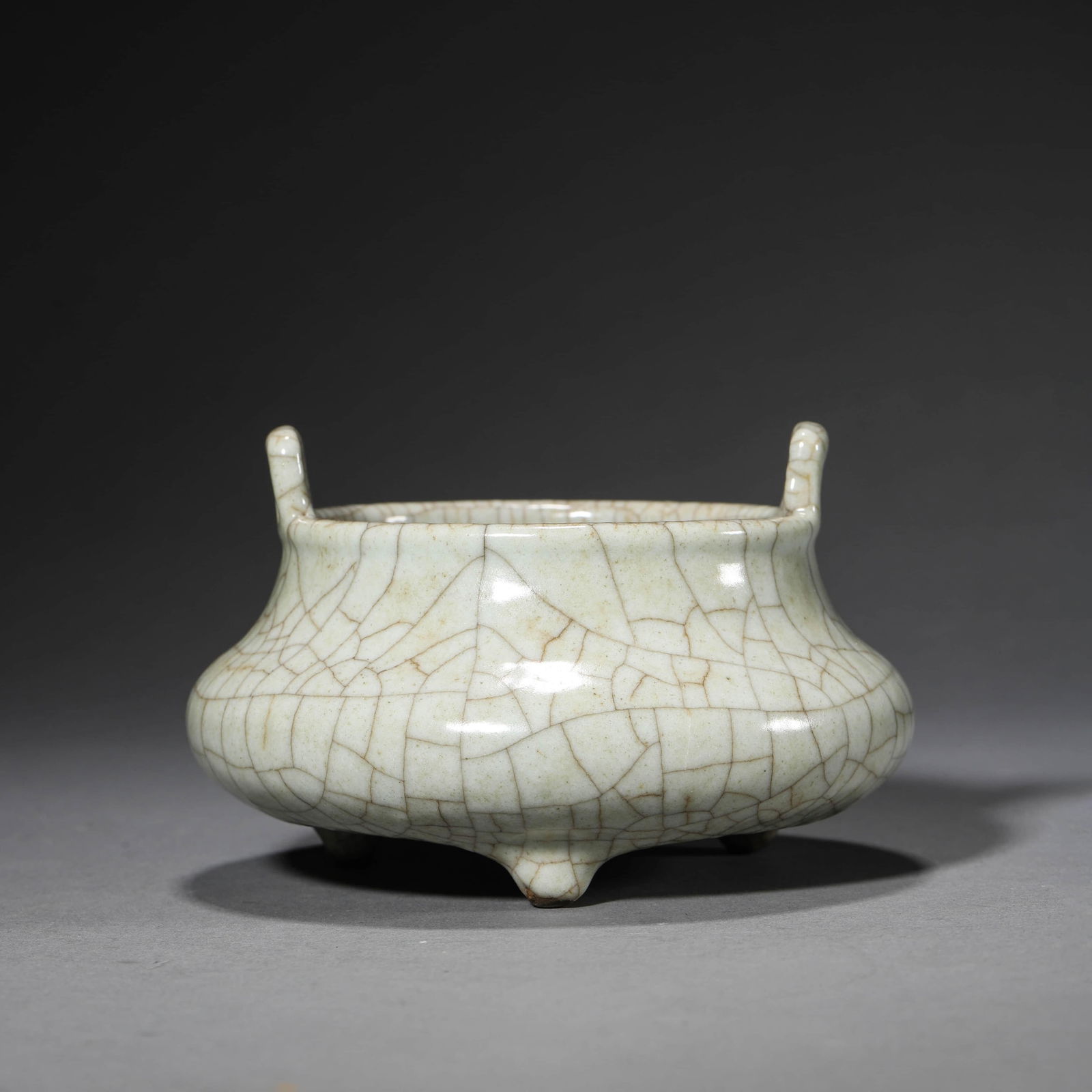 Ge Type Double Eared Censer (1 of 5)