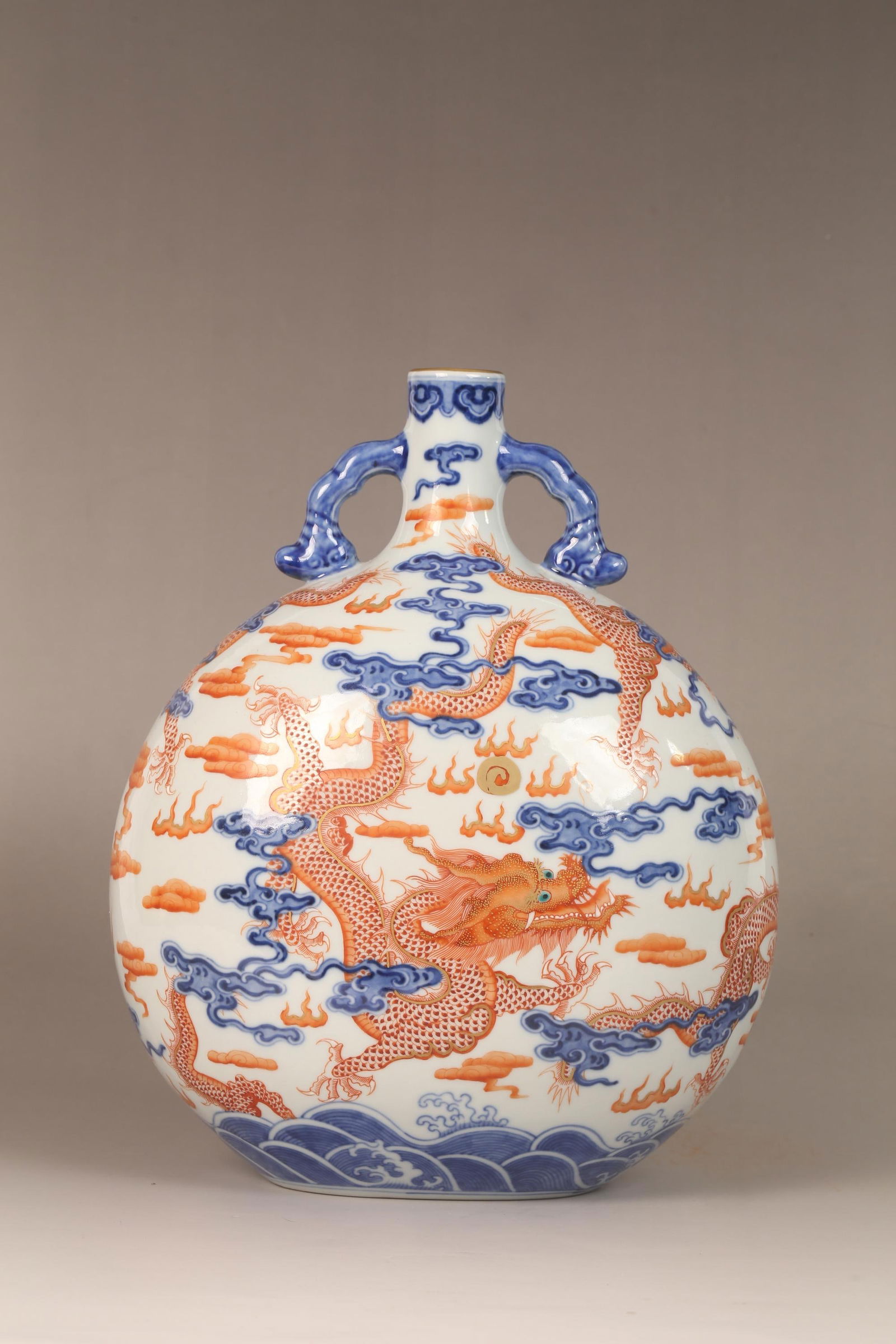 A Porcelain MoonFlask Vase (1 of 10)