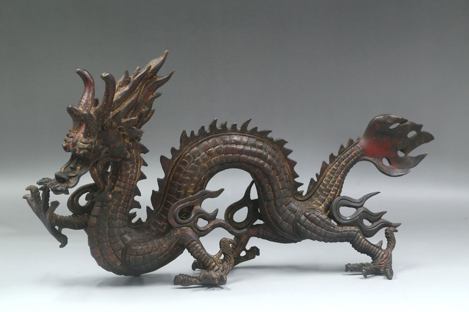 A Bronze Dragon Ornament (1 of 14)