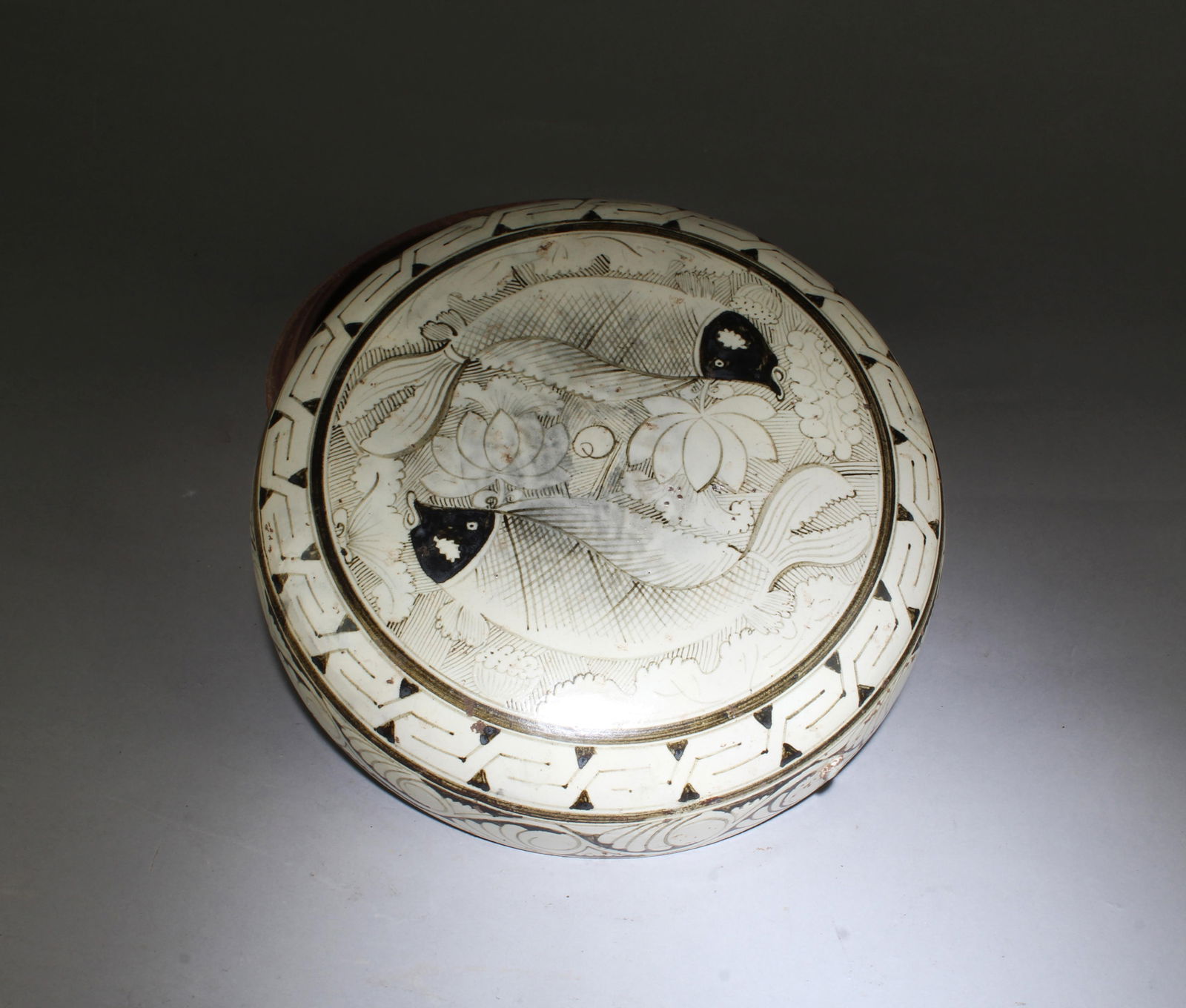A CiZhou Round Box - 8