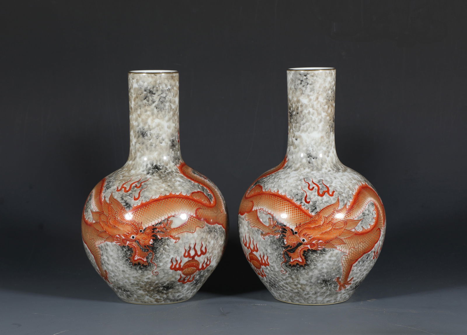 A Pair of Porcelain Vases (1 of 9)