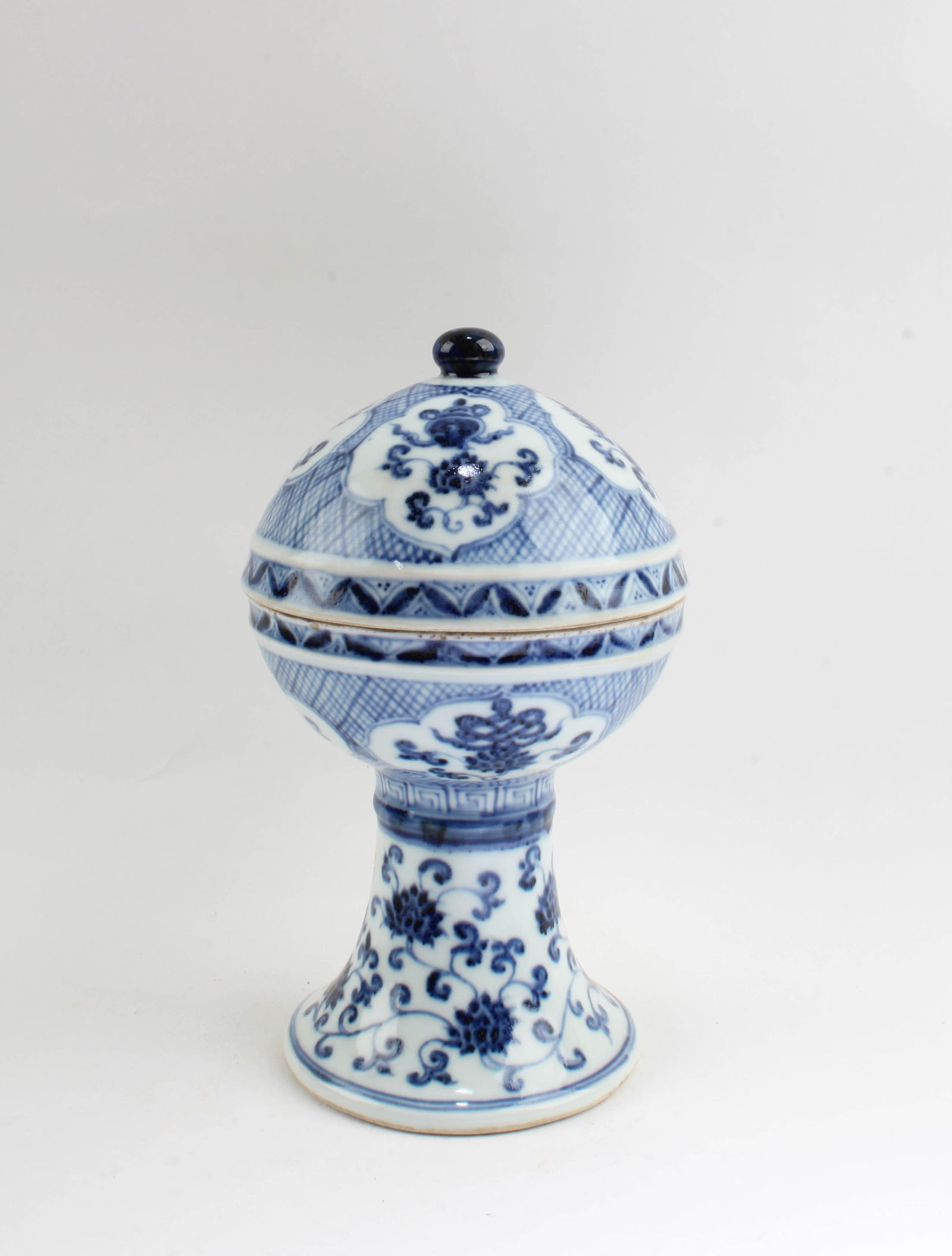 Chinese Blue & White Stem Round Container (1 of 7)