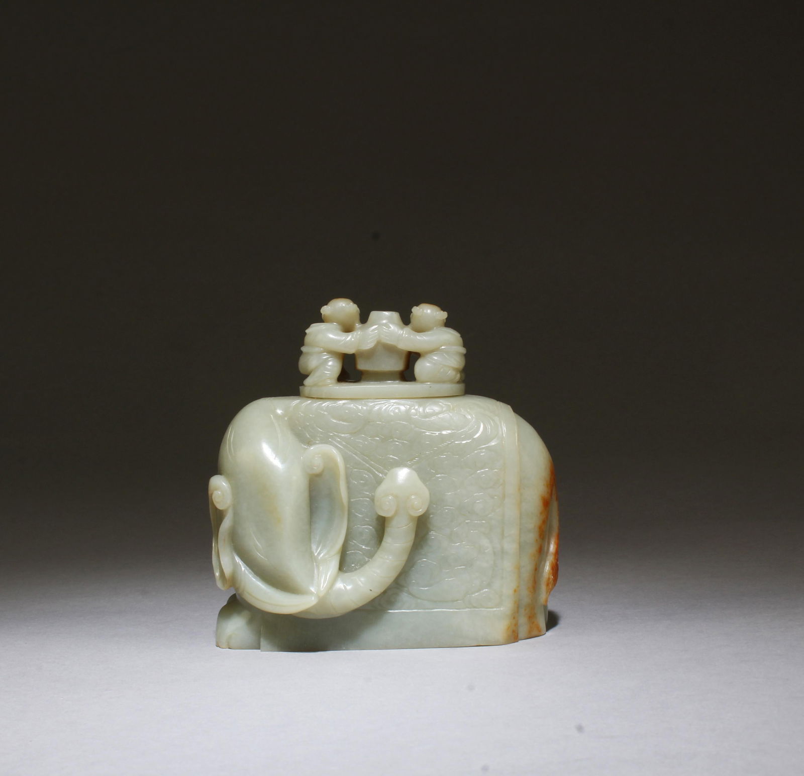 A Carved Jade Elephant- shaped Ornament (1 of 6)