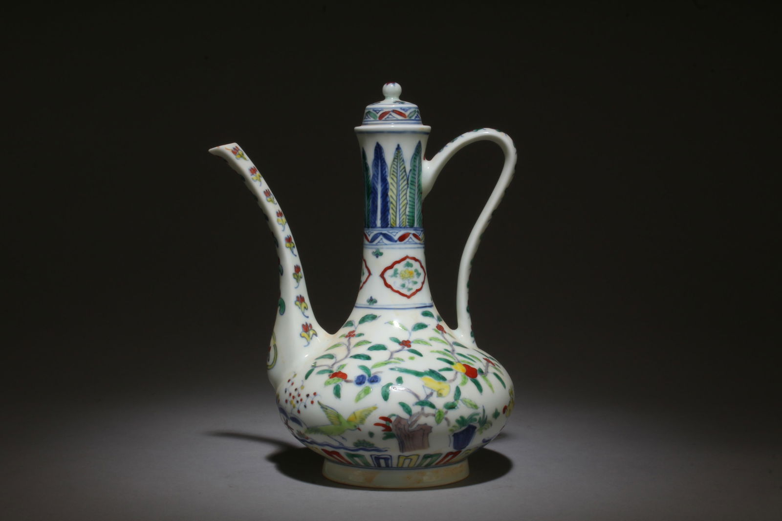 A Doucai Teapot (1 of 10)