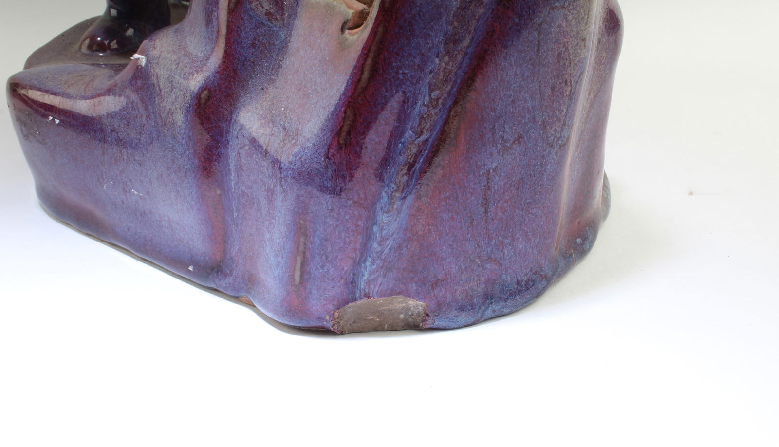 A Chinese Porcelain Figurine - 3