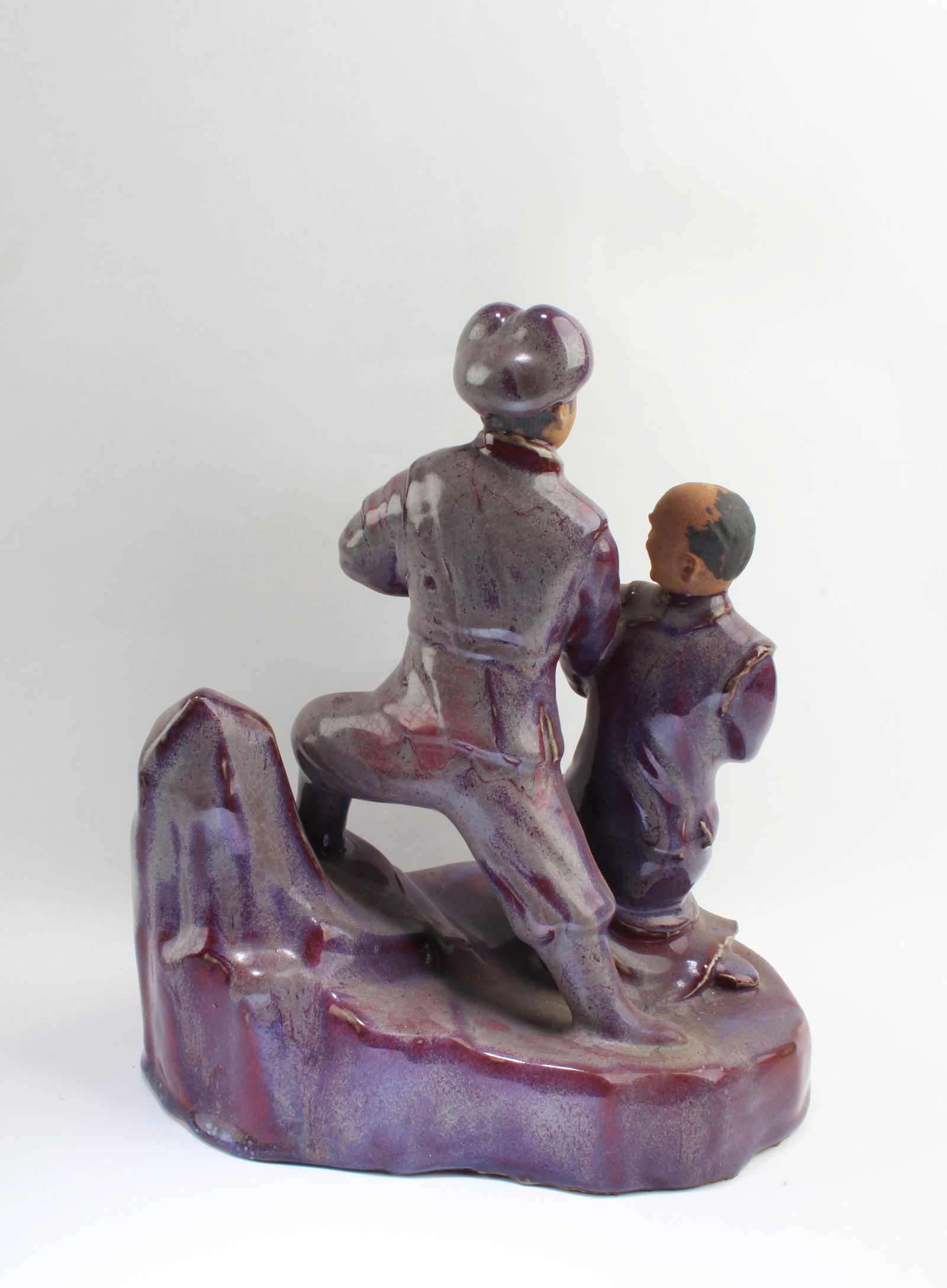 A Chinese Porcelain Figurine - 4