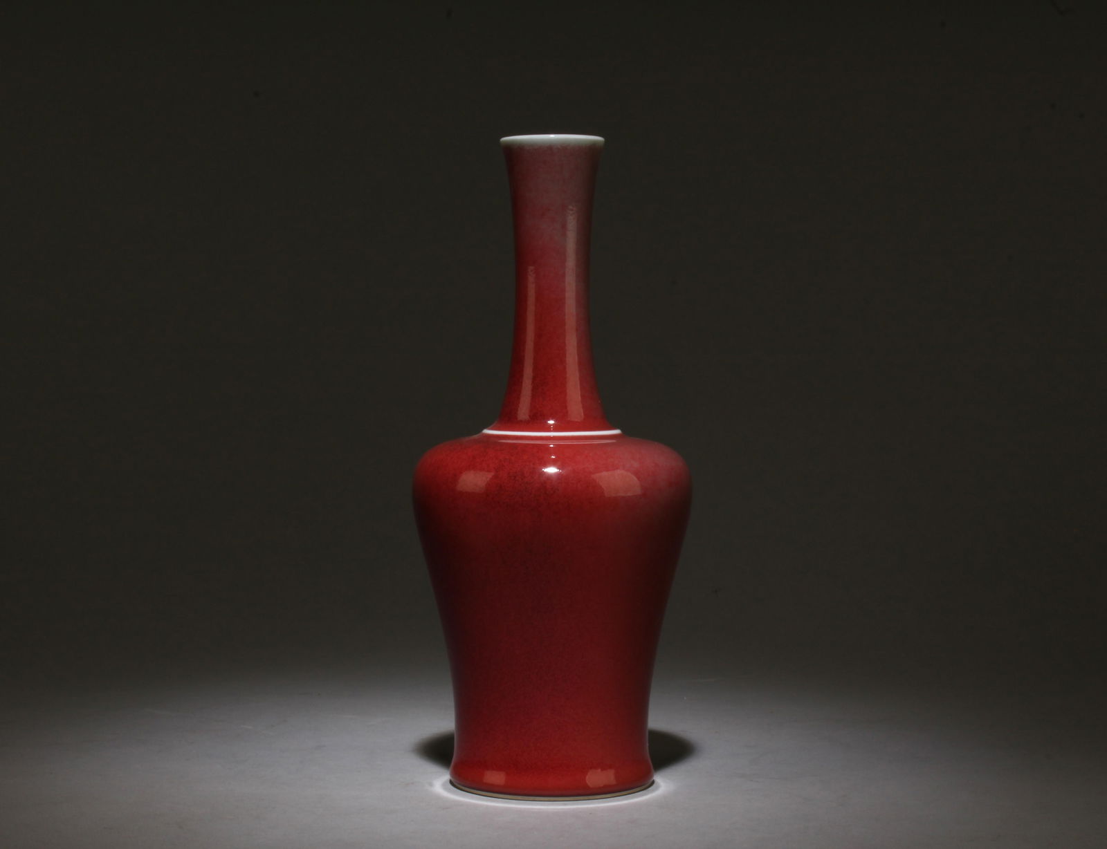 A Red Glazed Vase - 3