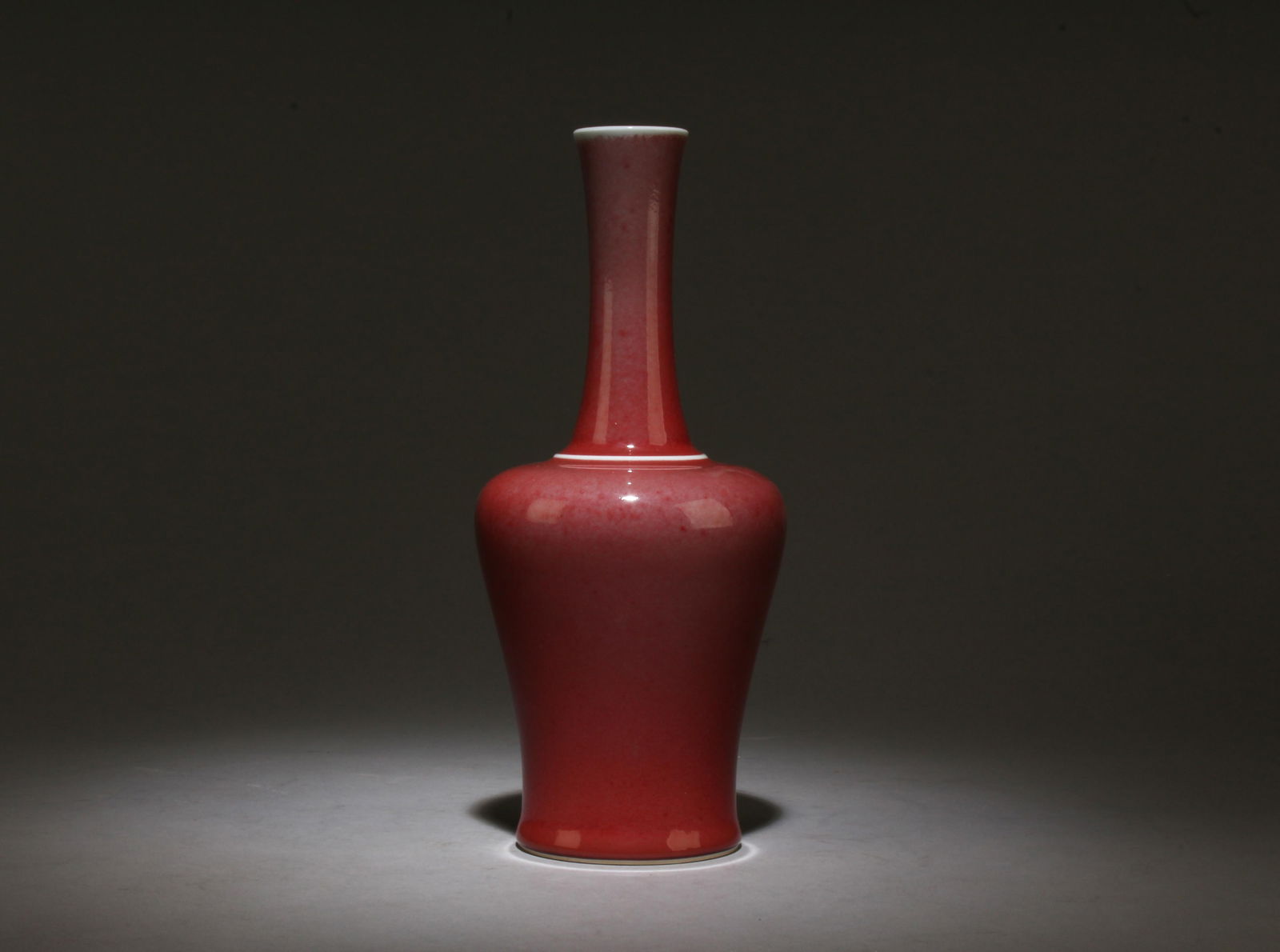 A Red Glazed Vase - 4