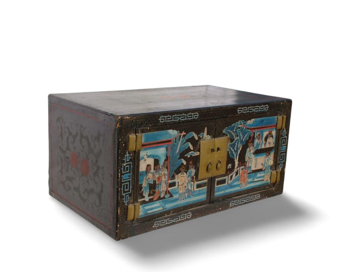 A Lacquerware Cabinet - 3