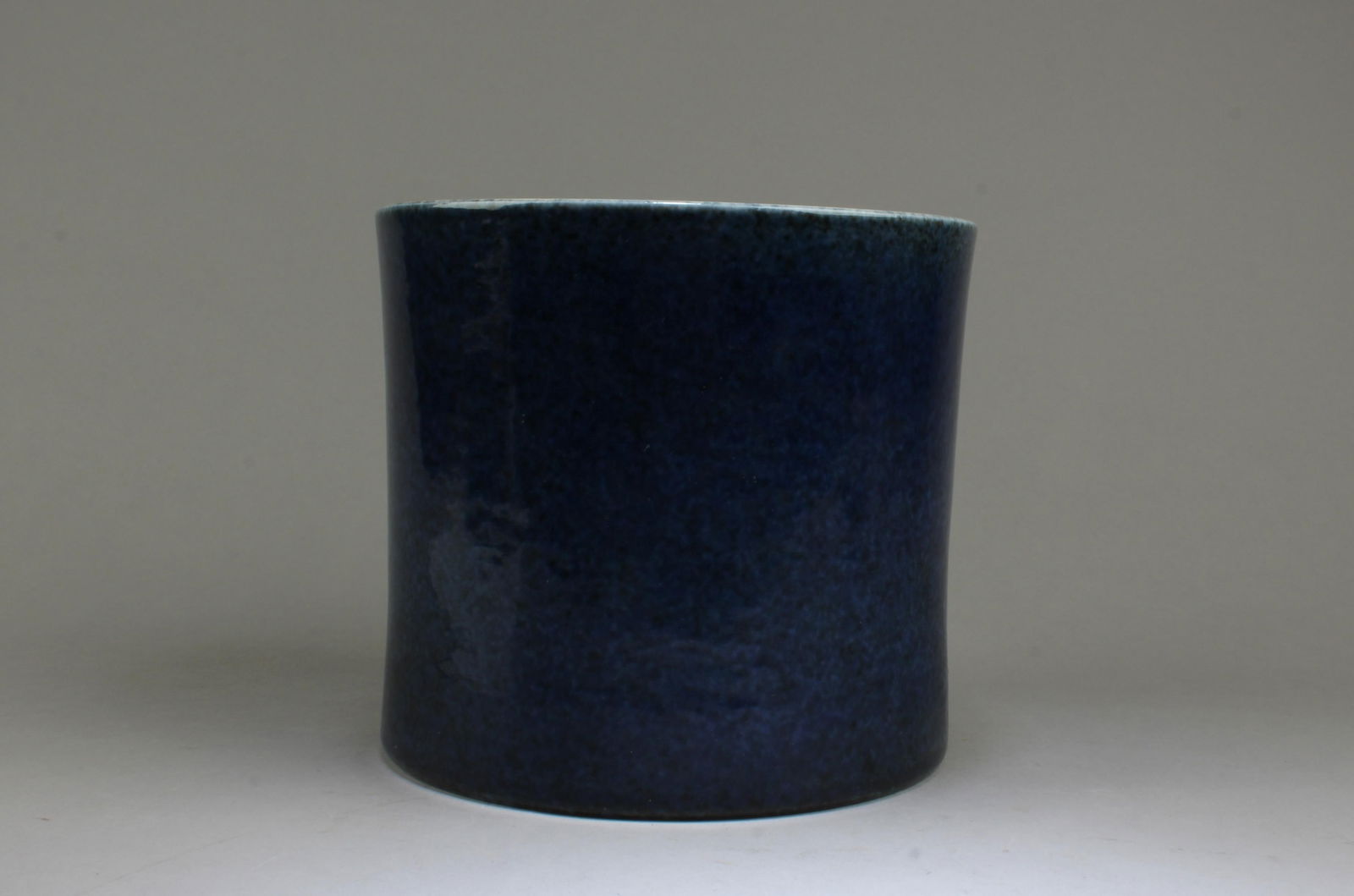 Chinese Porcelain Brushpot (1 of 4)