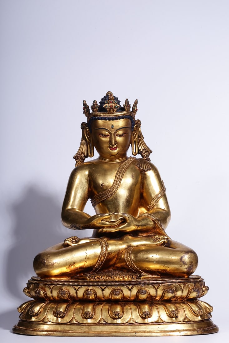 A Gilt Bronze Amitabha Buddha Statue (1 of 11)