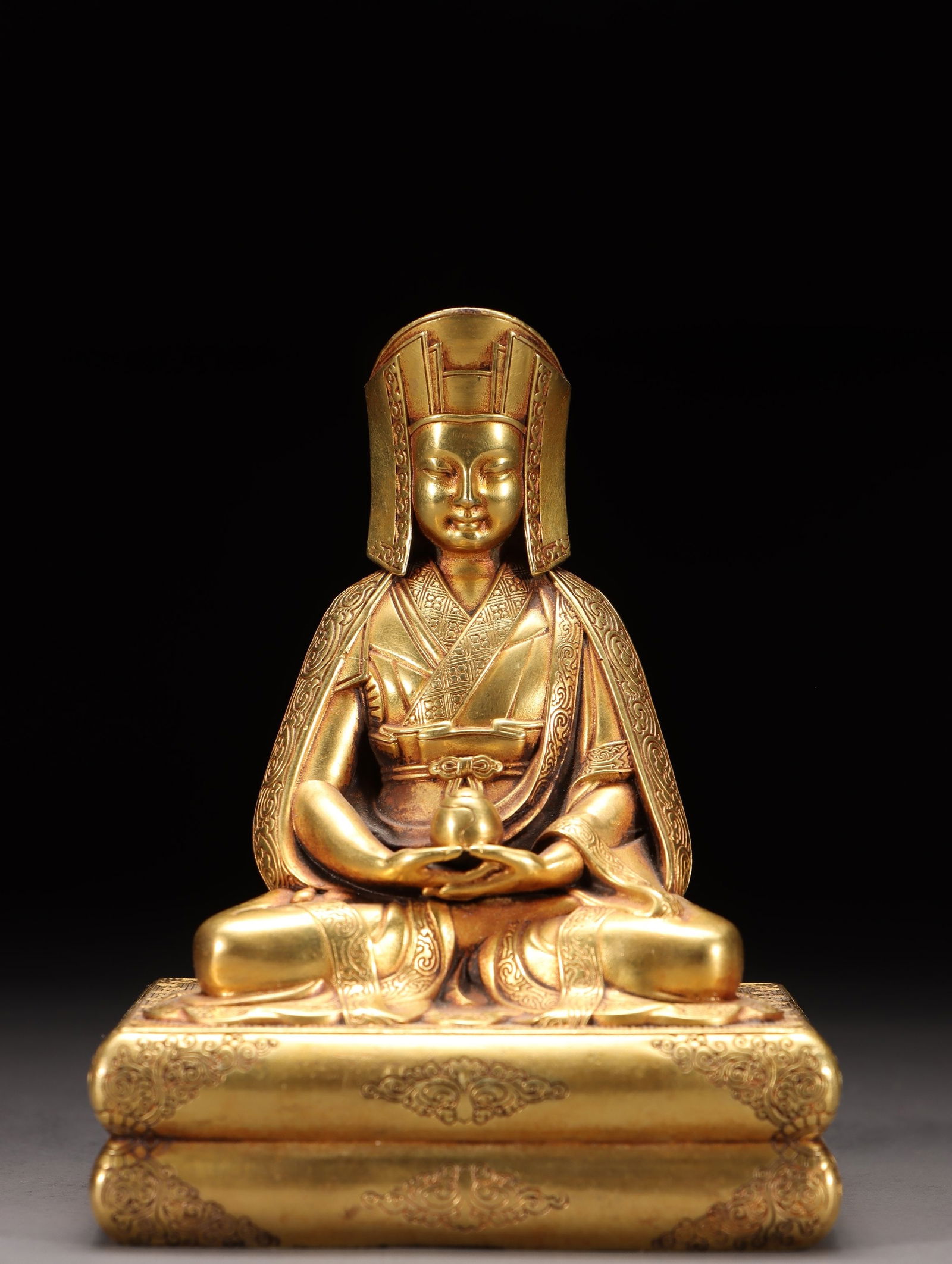 A Gilt Bronze Master Buddha Statue (1 of 9)