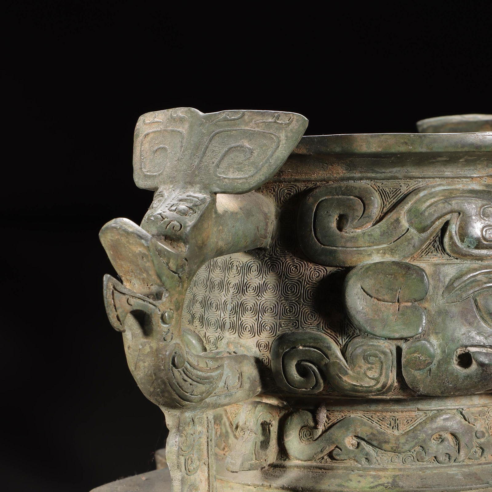 A Bronze Gui Vessel - 4