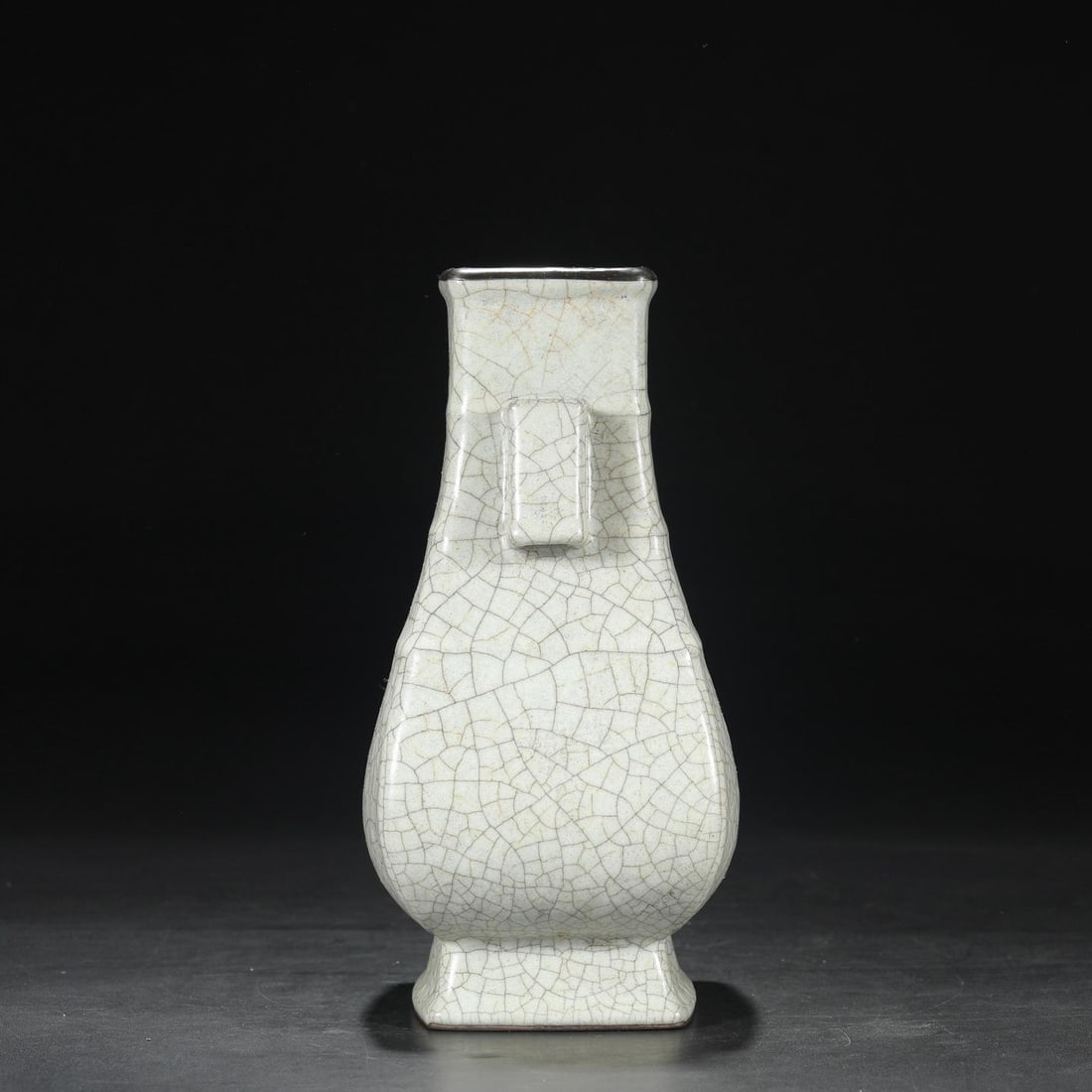 A Ge Ware Celadon Glazed Square-Handled Vase - 3