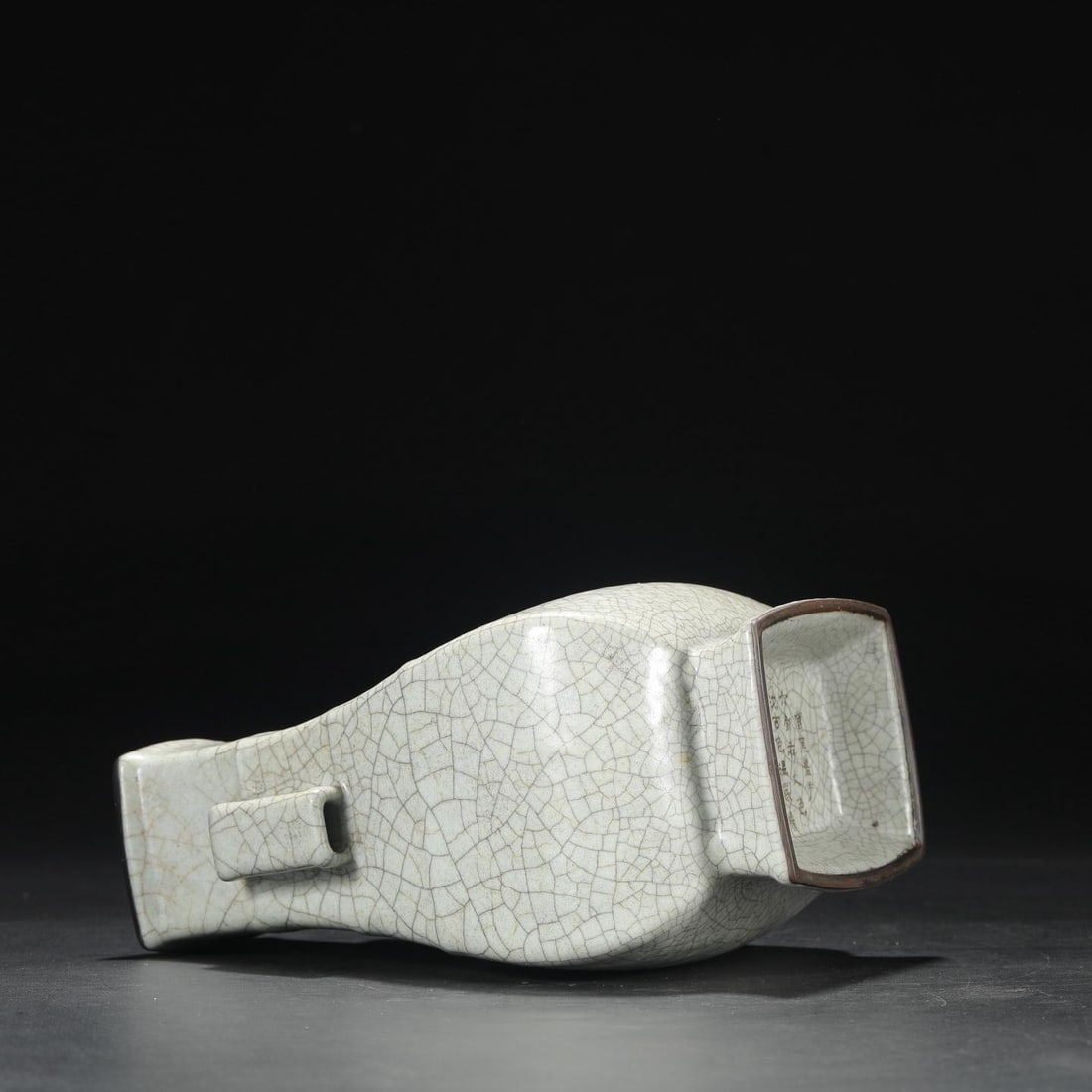 A Ge Ware Celadon Glazed Square-Handled Vase - 5