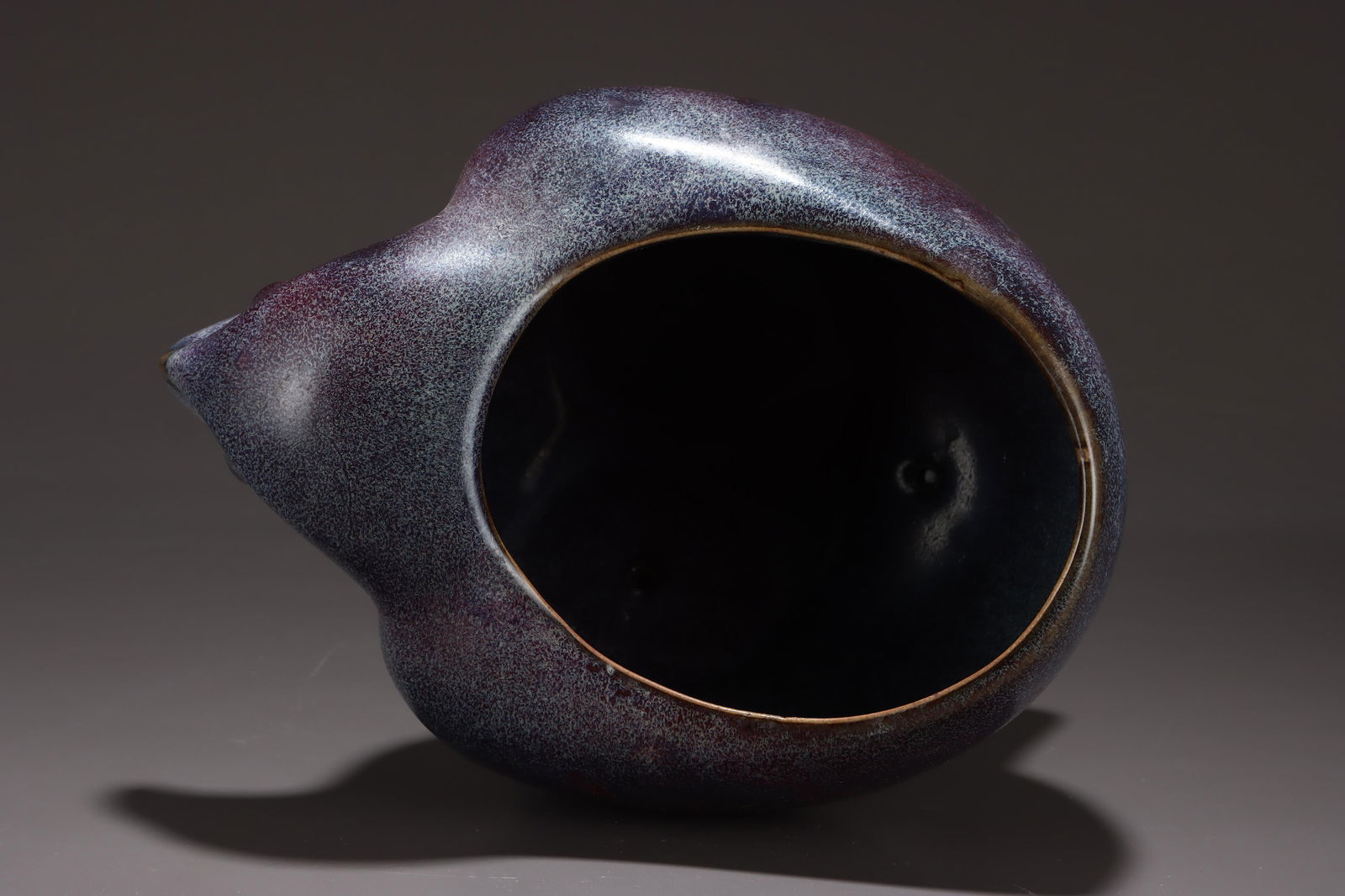 A Jun Ware Purple Glazed Eagle-Form Zun - 7