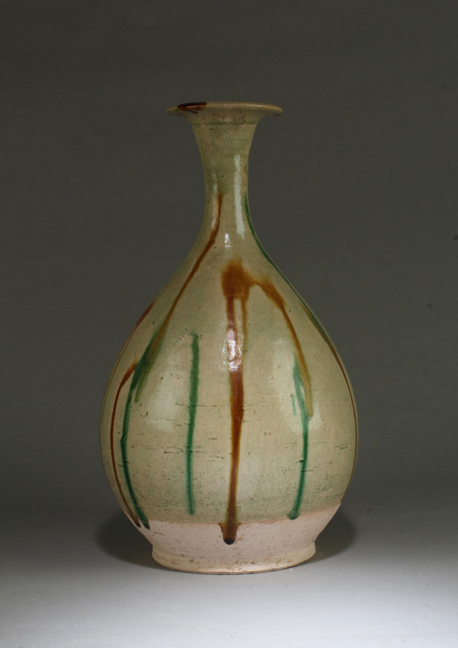 A SangCai Vase - 3