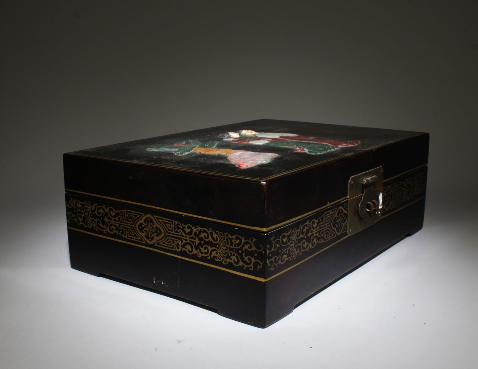 A Laquer Ware Box - 5