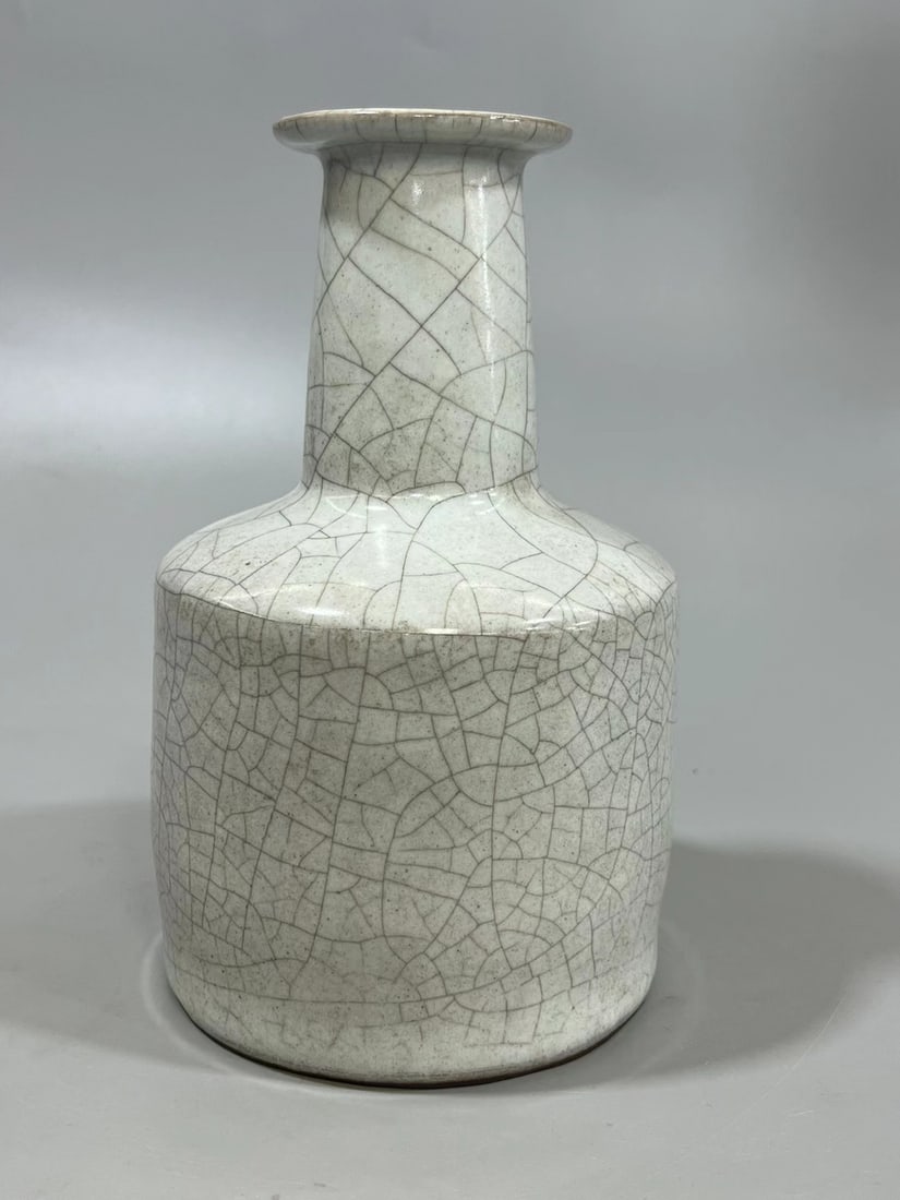 A Crackleware Glazed Vase - 3